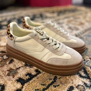Steve Madden Dodge Cream Platform Sneaker
